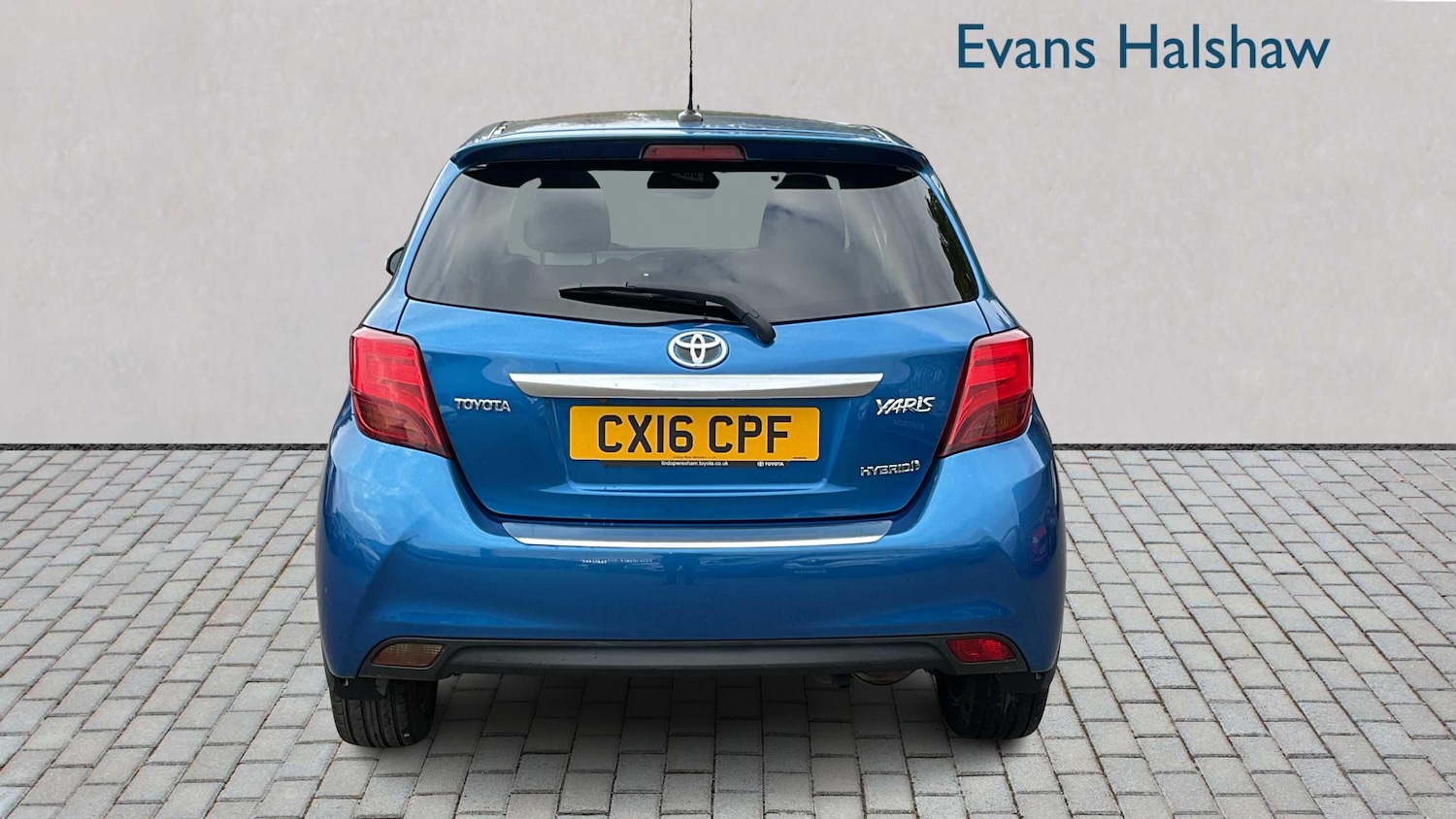 Used Toyota Yaris 2016 for sale - 76310702: Photo 5
