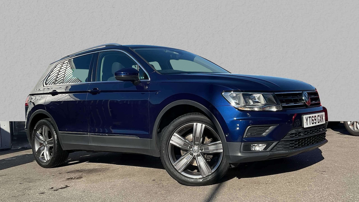 Used Volkswagen Tiguan 2019 for sale - 76034724: Photo 1