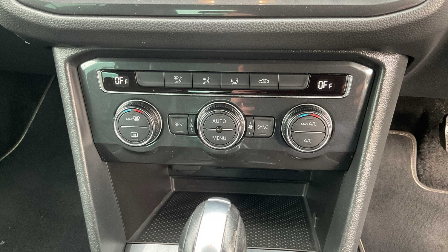 Used Volkswagen Tiguan 2019 for sale - 76034724: Photo 16