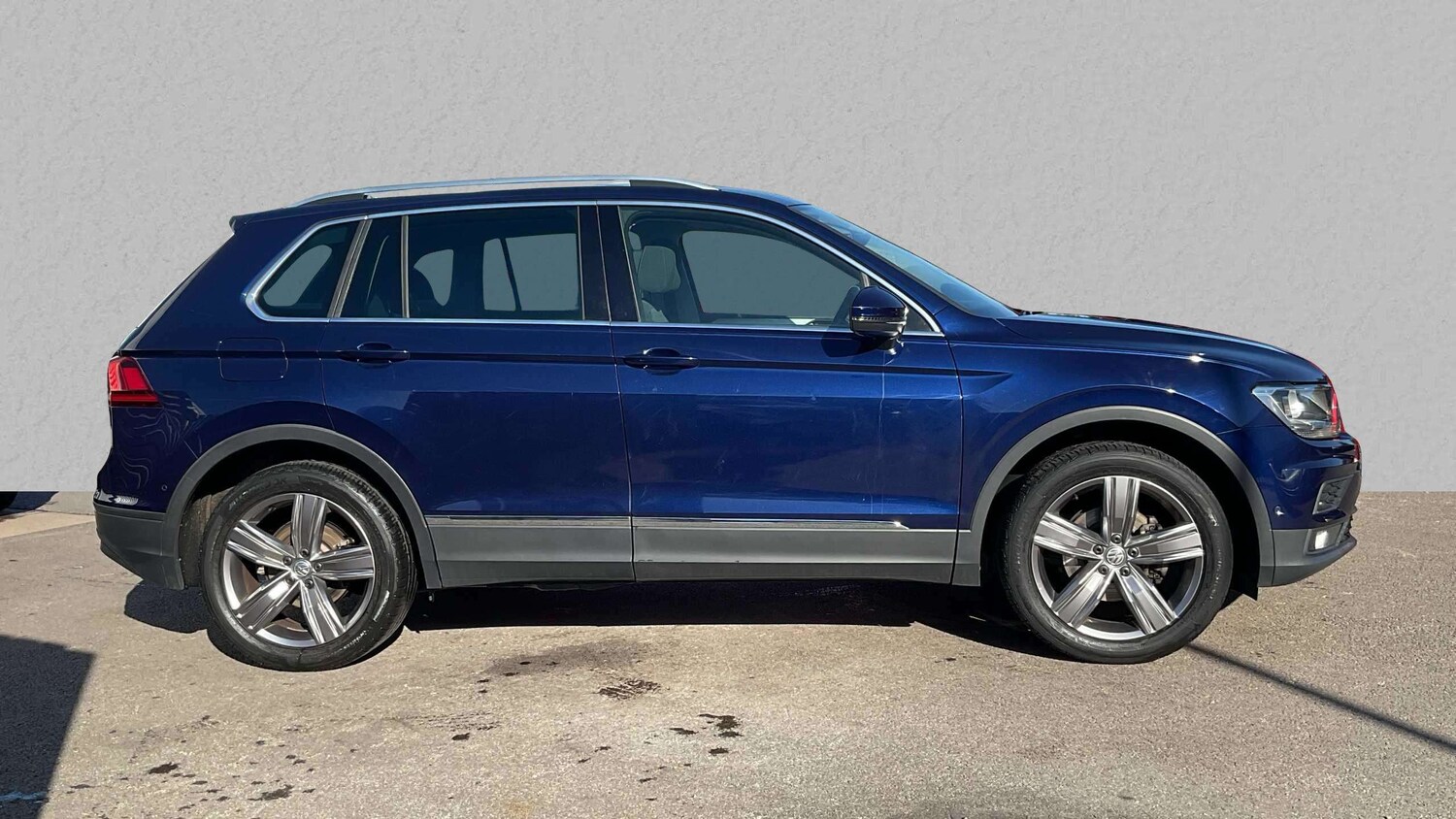 Used Volkswagen Tiguan 2019 for sale - 76034724: Photo 3