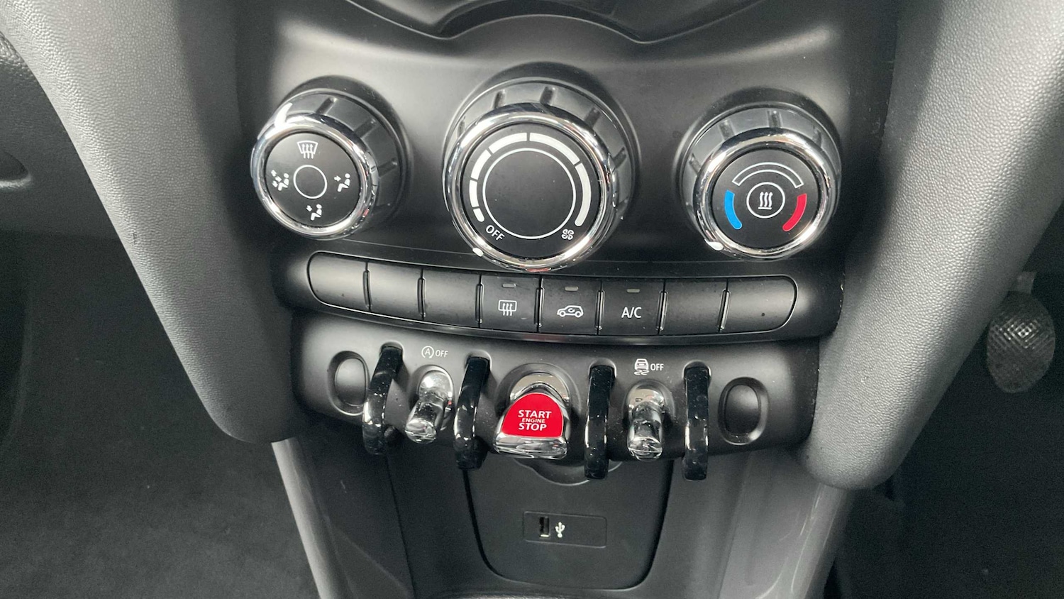 Used MINI Hatch 2018 for sale - 76827629: Photo 15