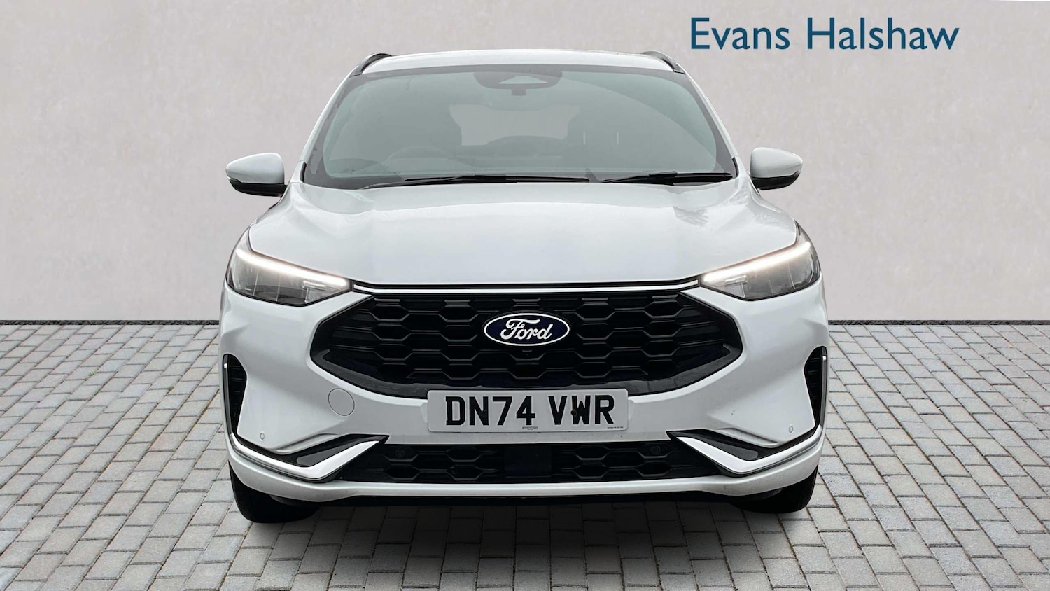 Used Ford Kuga 2024 for sale - 76564343: Photo 2