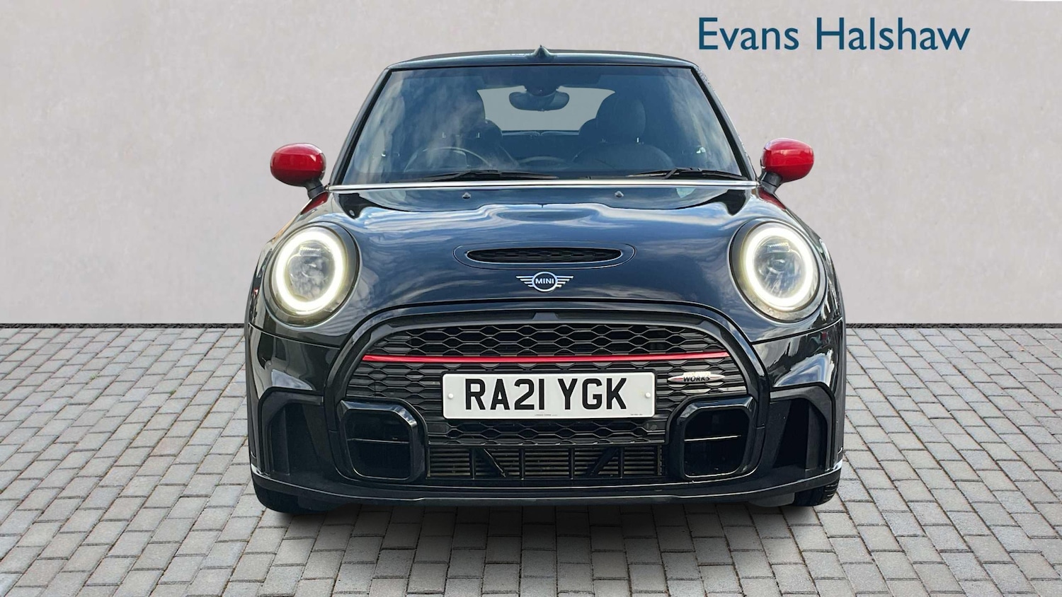 Used MINI Convertible 2021 for sale - 76362539: Photo 2