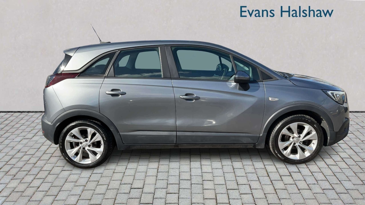 Used Vauxhall Crossland X 2018 for sale - 77842443: Photo 3