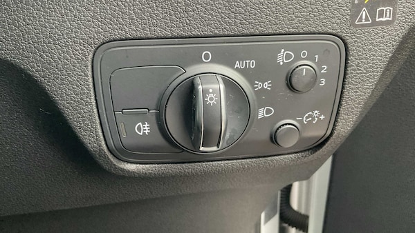 Used Audi Q2 2018 for sale - 75993731: Photo 27