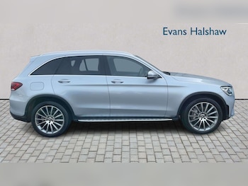 Used Mercedes-Benz GLC 2022 for sale - 77972538: Photo