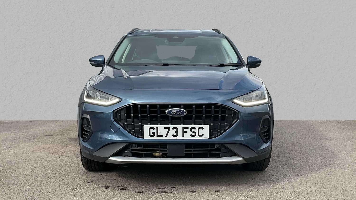 Used Ford Focus 2023 for sale - 76540758: Photo 2