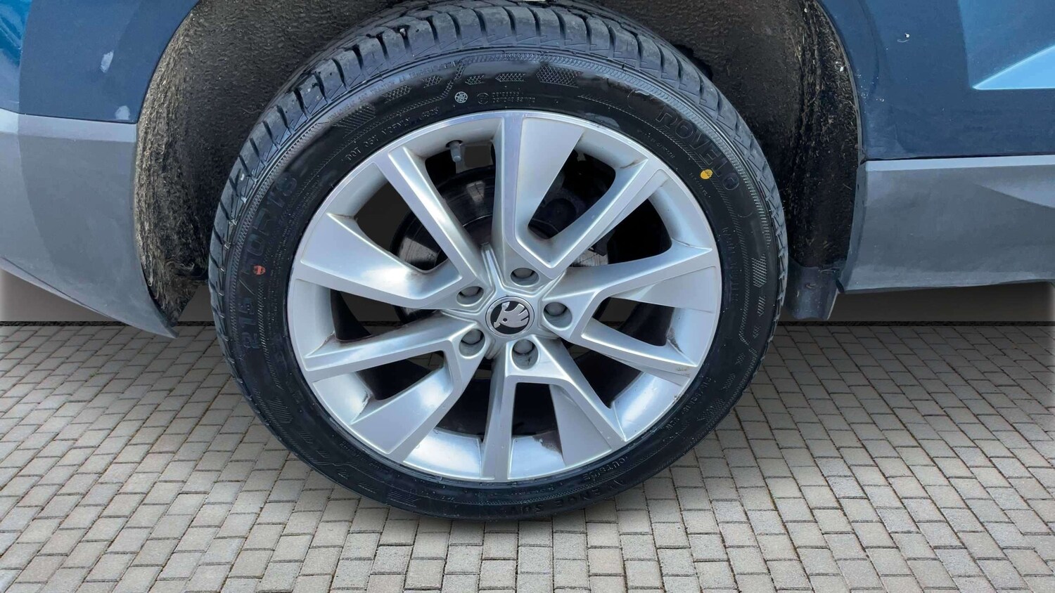 Used Skoda Karoq 2020 for sale - 77928429: Photo 6