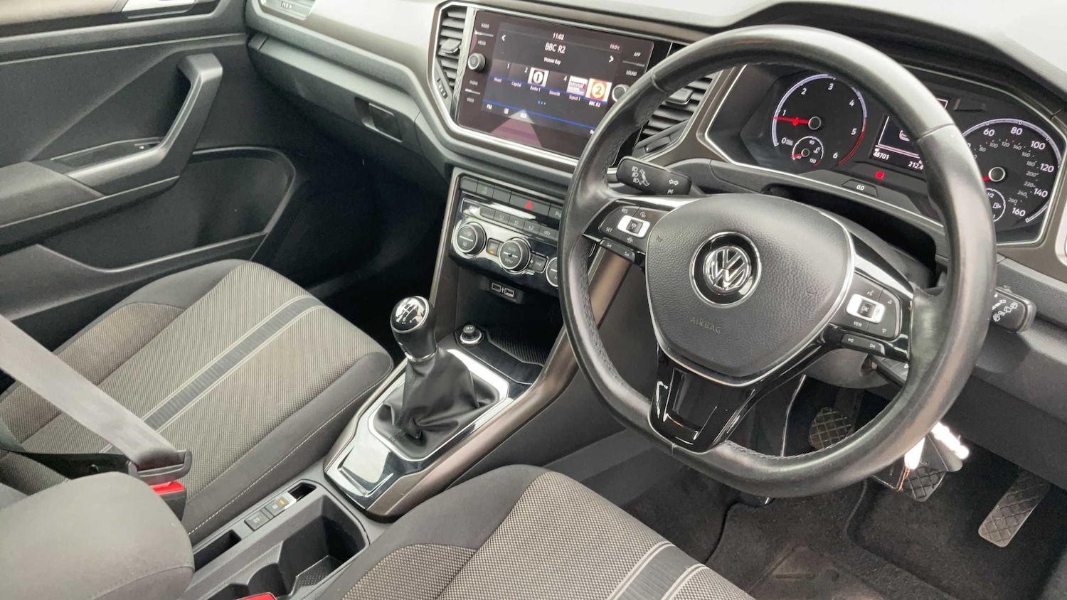 Used Volkswagen T-Roc 2019 for sale - 77648888: Photo 8