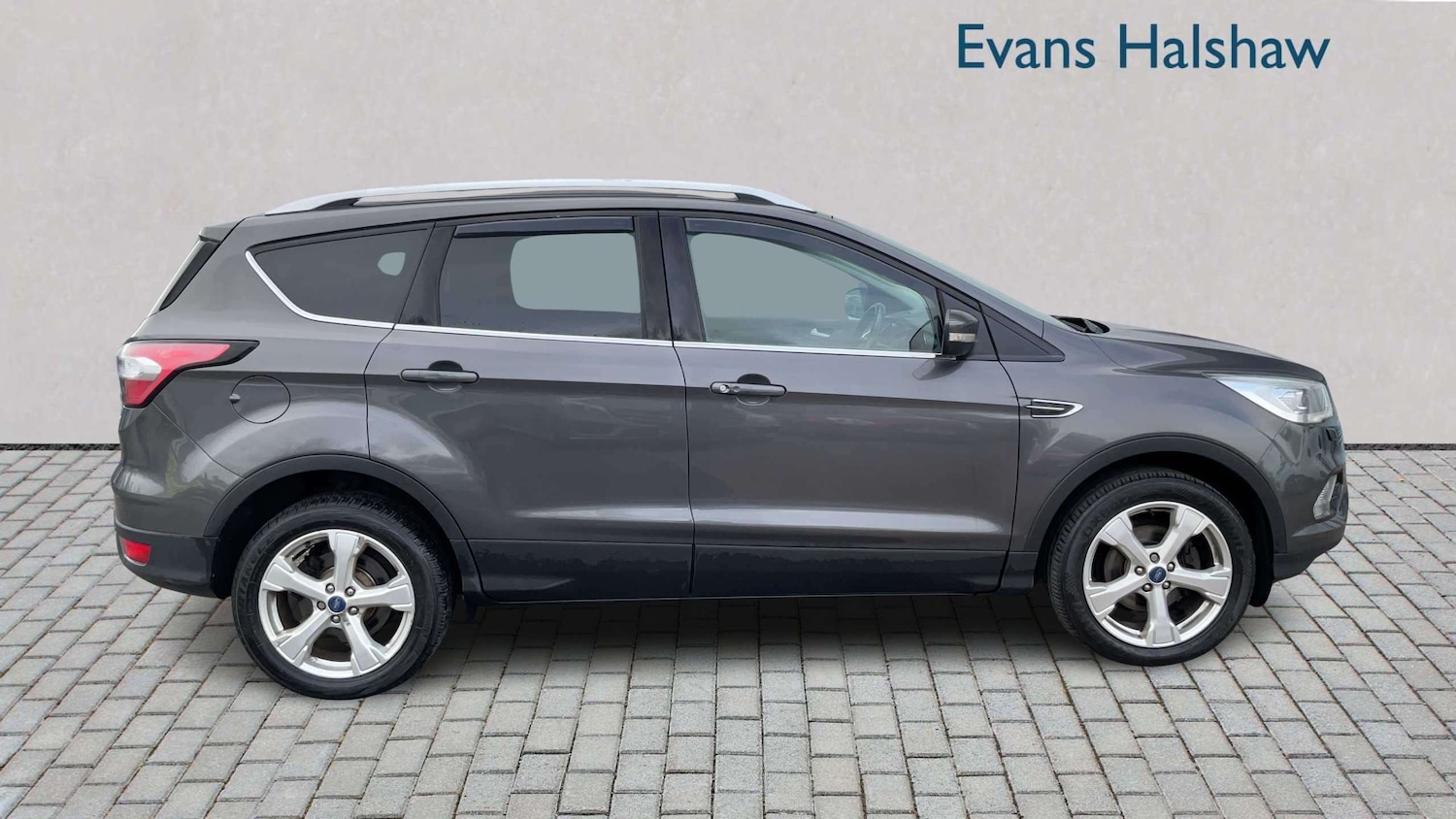 Used Ford Kuga 2017 for sale - 78052114: Photo 3