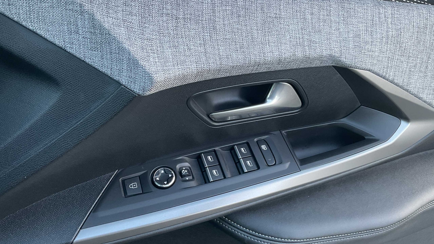 Used Peugeot 3008 2025 for sale - 76411315: Photo 17