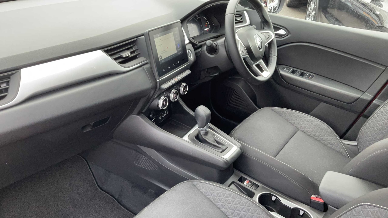 Used Renault Captur 2024 for sale - 78010463: Photo 13