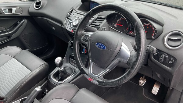 Used Ford Fiesta 2016 for sale - 76034809: Photo 15