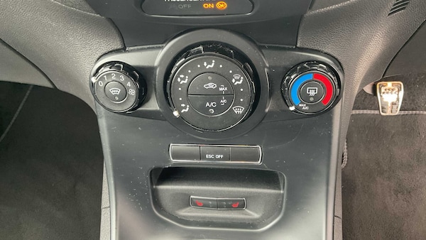 Used Ford Fiesta 2016 for sale - 76034809: Photo 22
