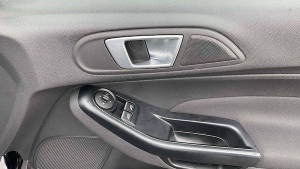 Used Ford Fiesta 2016 for sale - 76034809: Photo 27