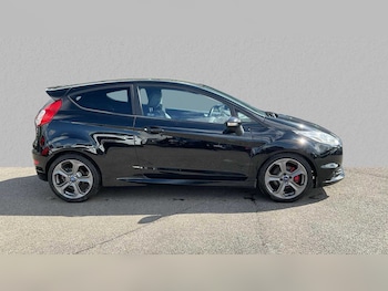 Used Ford Fiesta 2016 for sale - 76034809: Photo 3