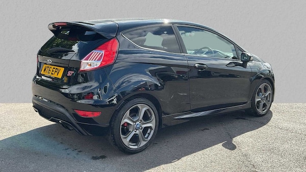 Used Ford Fiesta 2016 for sale - 76034809: Photo 4