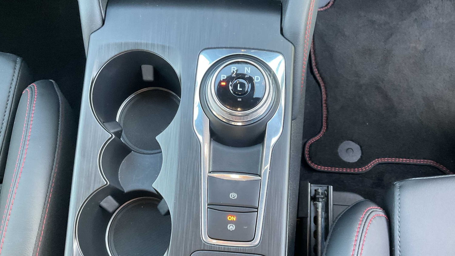 Used Ford Kuga 2024 for sale - 76564550: Photo 27