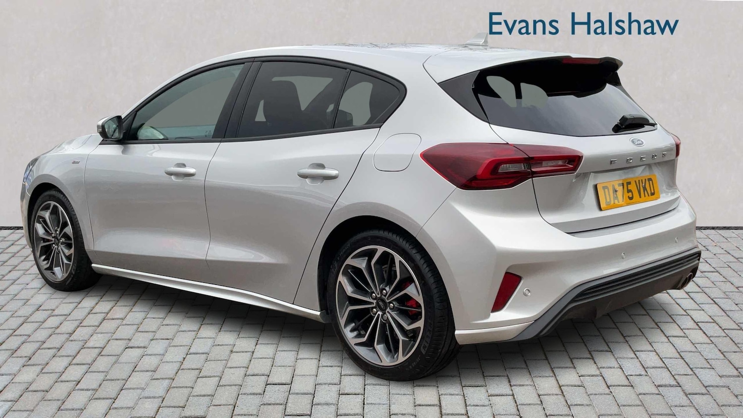 Used Ford Focus 2025 for sale - 77942979: Photo 2