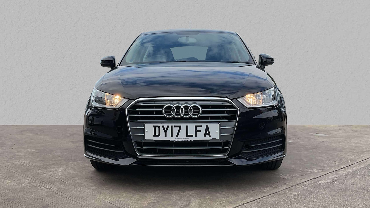 Used Audi A1 2017 for sale - 76442399: Photo 2