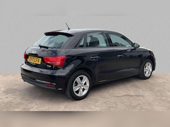 Used Audi A1 2017 for sale - 76442399: Photo