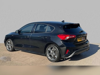 Used Ford Focus 2019 for sale - 76125891: Photo 4