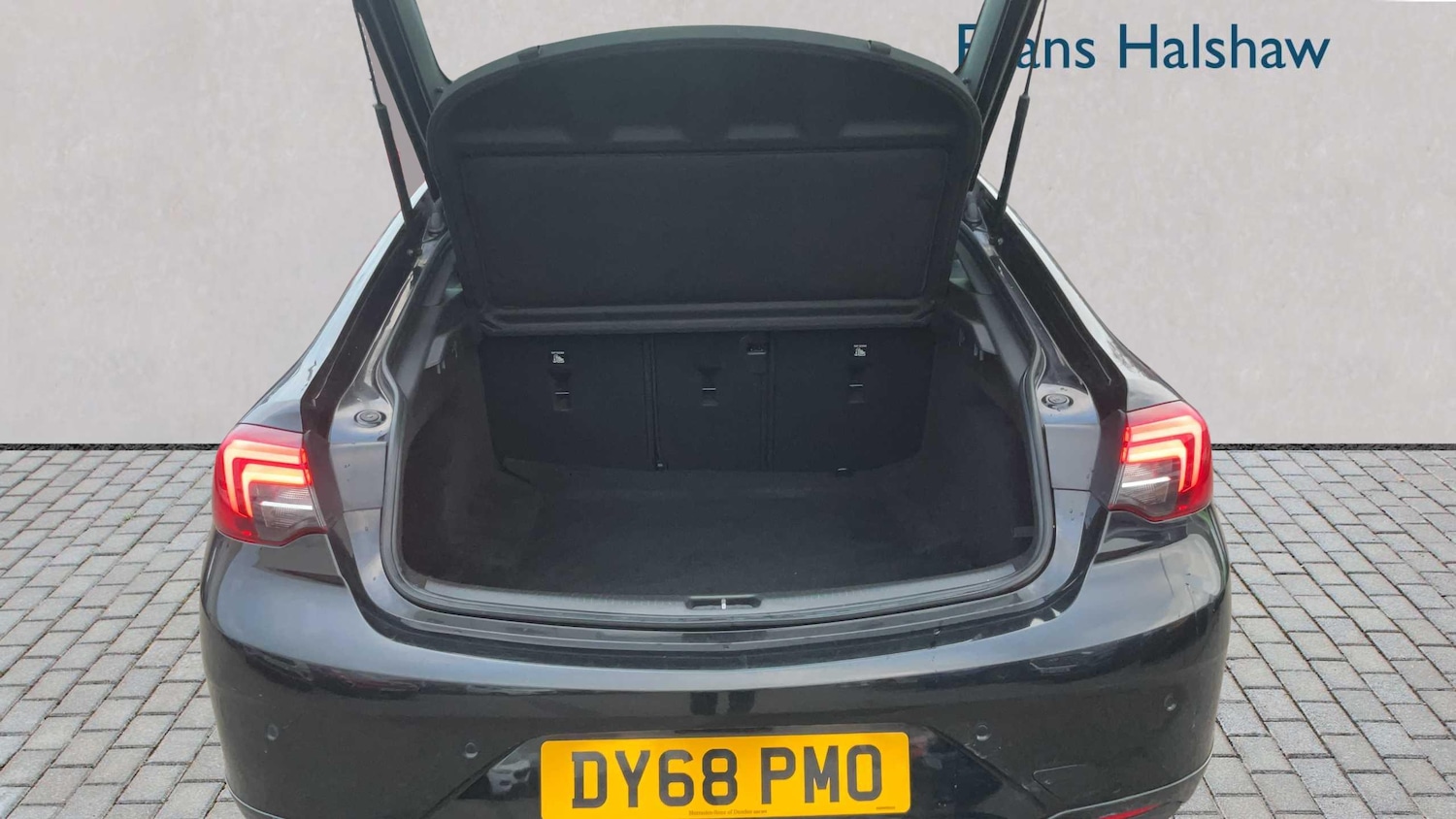 Used Vauxhall Insignia 2019 for sale - 77674619: Photo 7