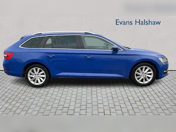 Used Skoda Superb 2020 for sale - 76955272: Photo