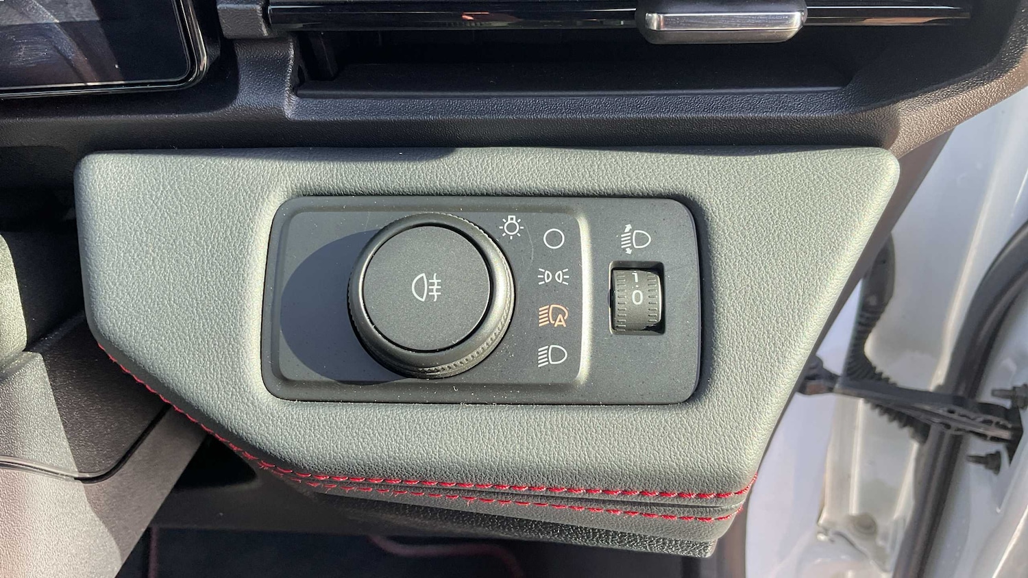 Vehicle 28