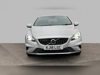 Used Volvo V40 2018 for sale - 75813617: Photo