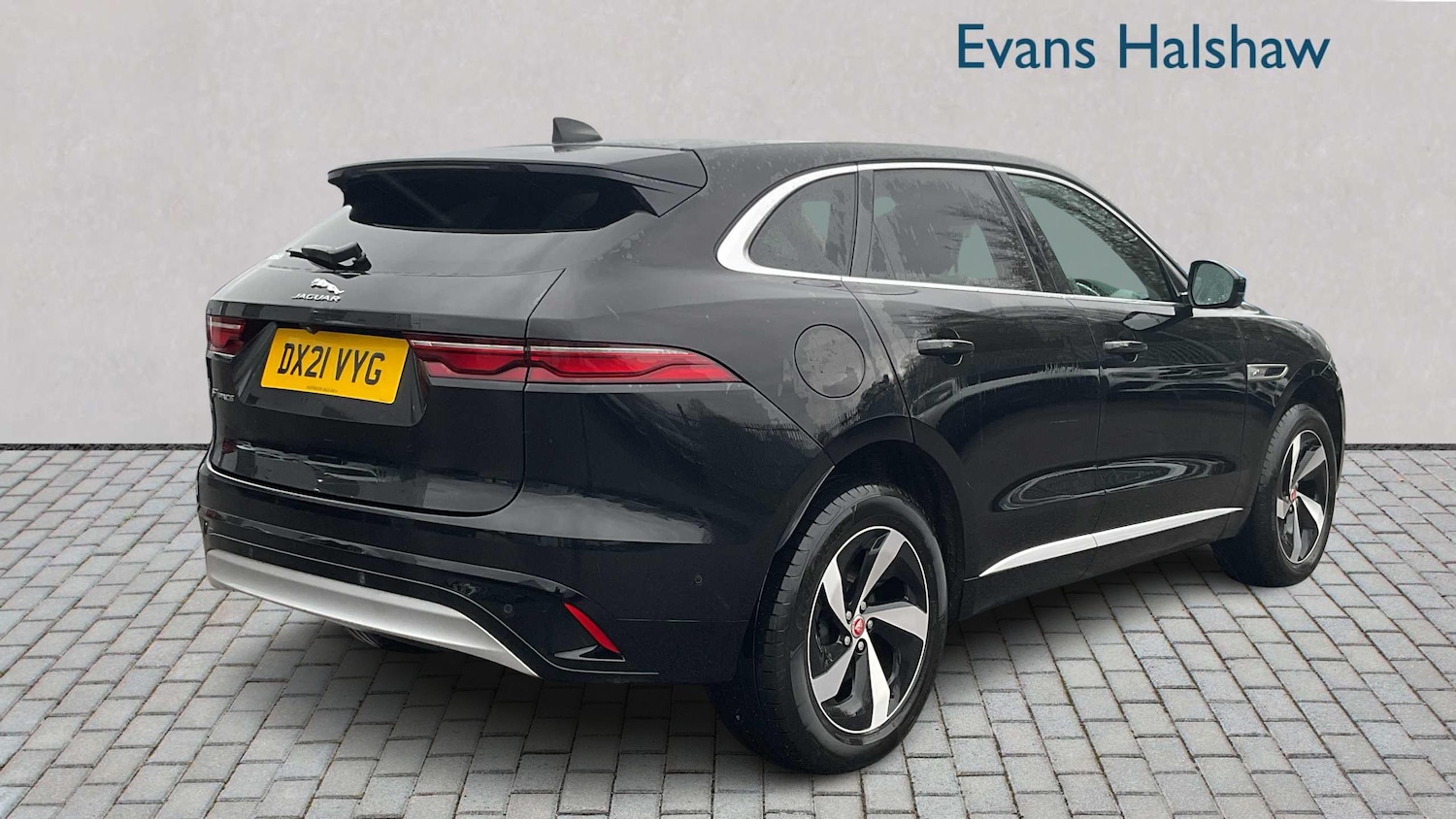 Used Jaguar F-Pace 2021 for sale - 77022193: Photo 4