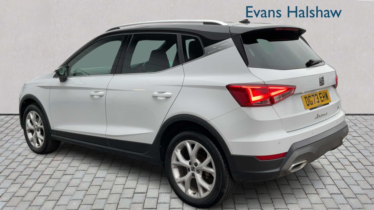 Used SEAT Arona 2023 for sale - 77334034: Photo 2