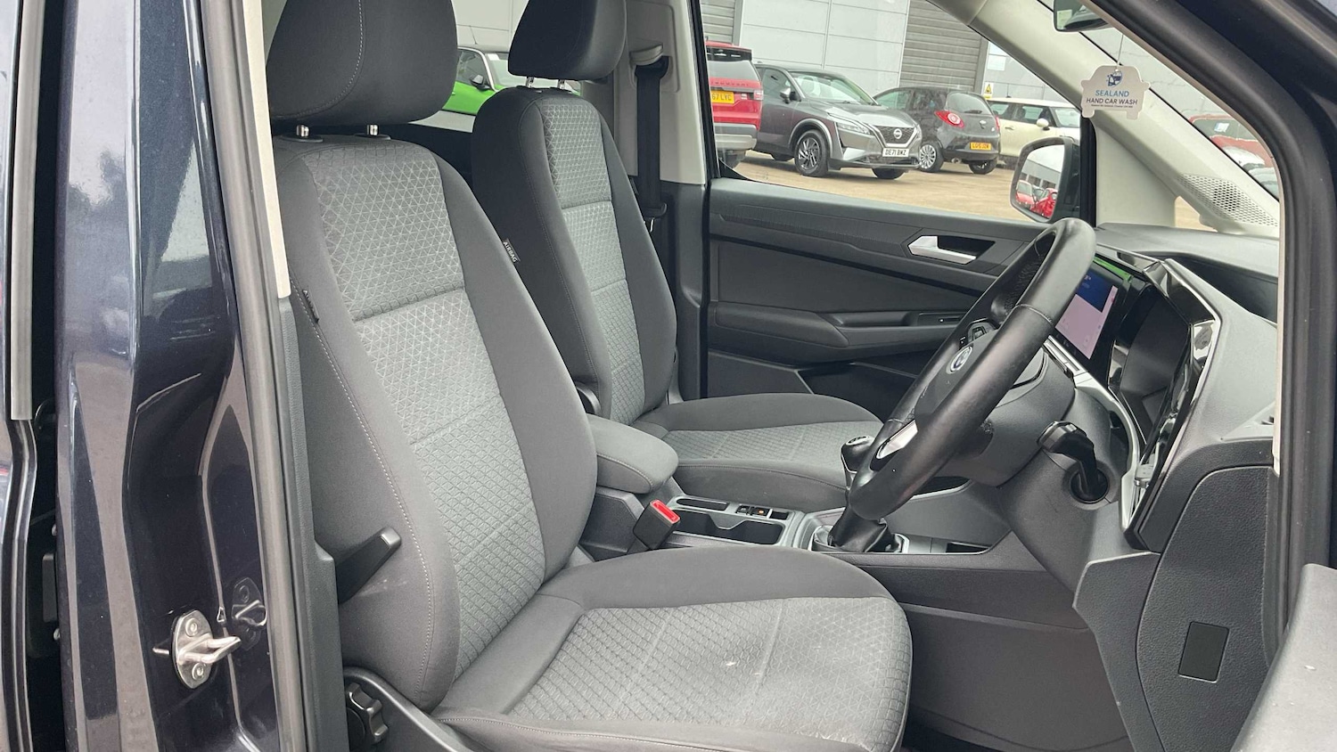 Used Ford Tourneo Connect 2024 for sale - 76732383: Photo 15