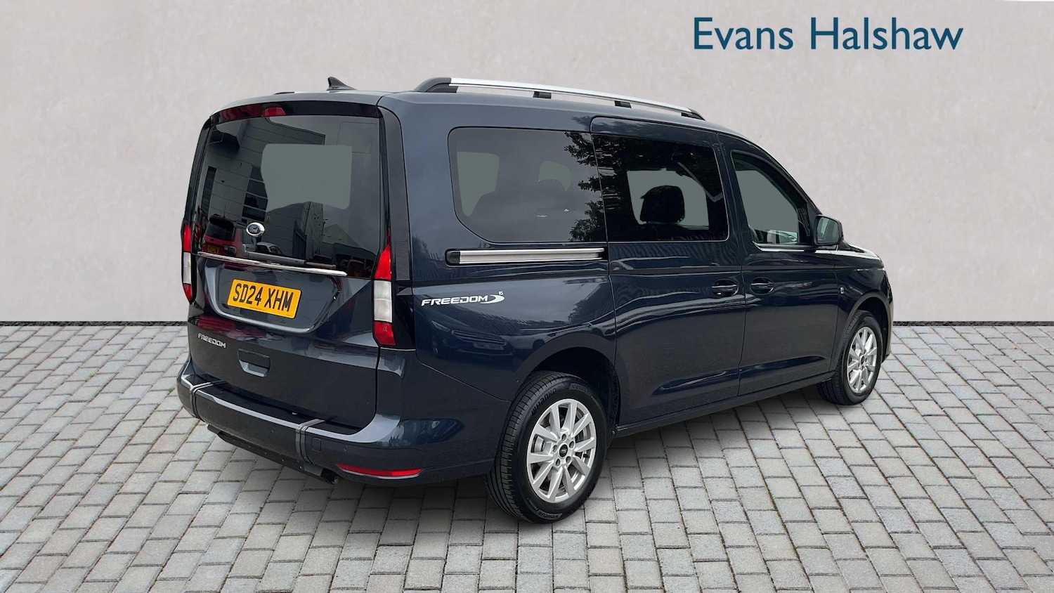 Used Ford Tourneo Connect 2024 for sale - 76732383: Photo 7