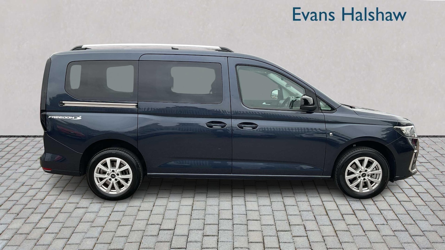 Used Ford Tourneo Connect 2024 for sale - 76732383: Photo 8