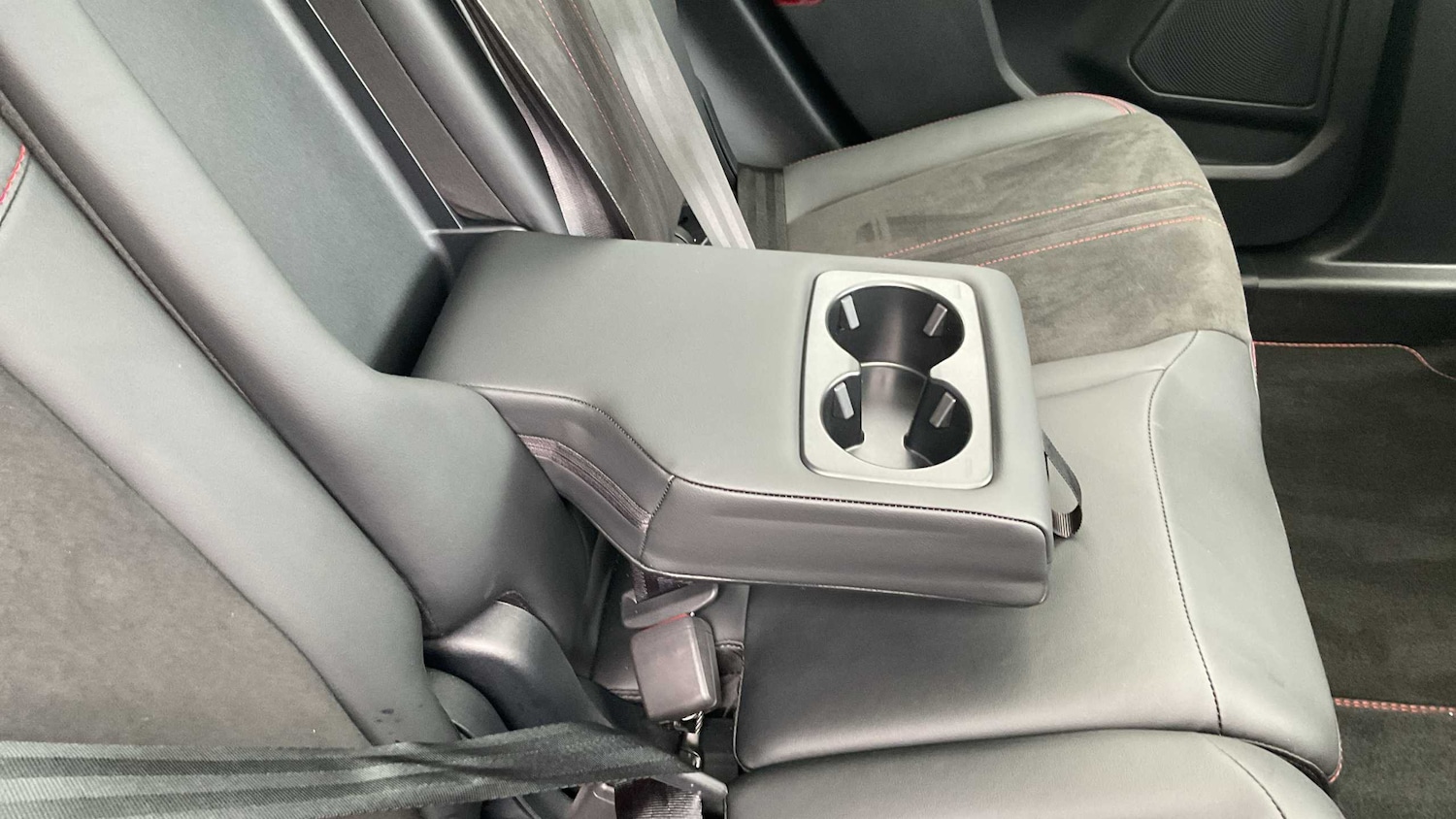 Used Ford Kuga 2024 for sale - 76100611: Photo 19