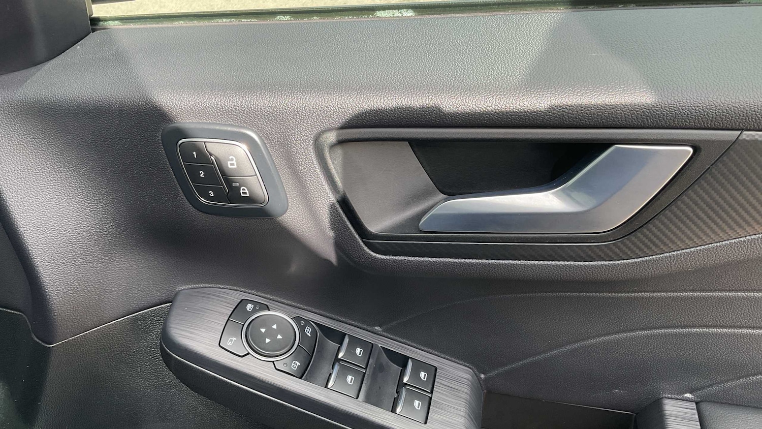 Used Ford Kuga 2024 for sale - 76100611: Photo 30