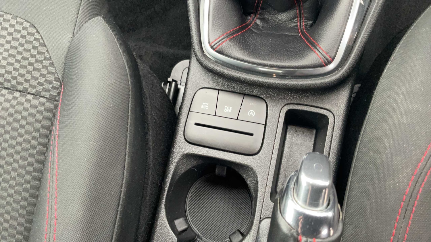 Used Ford Fiesta 2018 for sale - 77810870: Photo 12