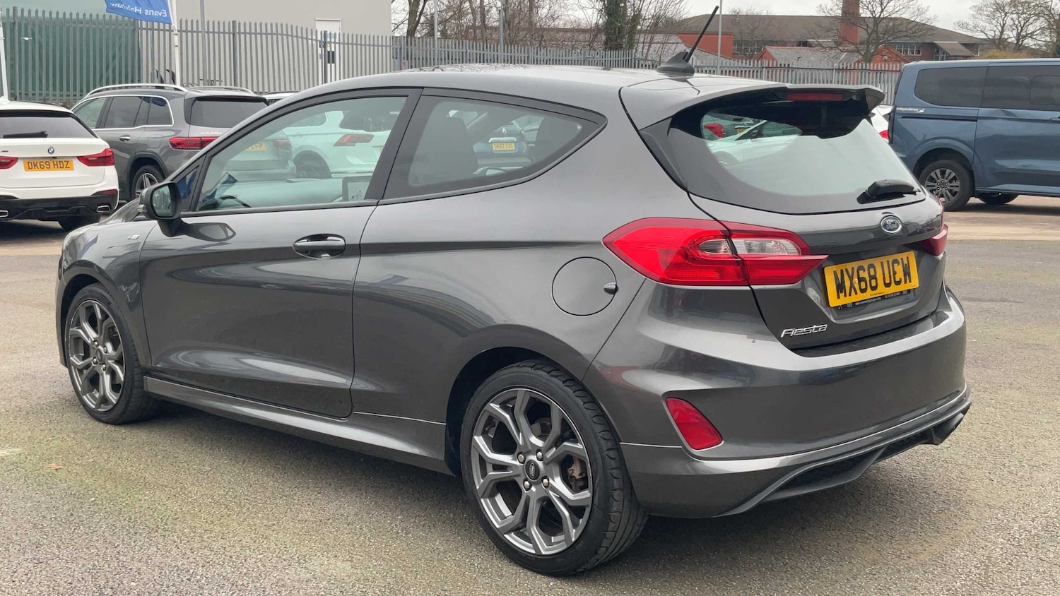 Used Ford Fiesta 2018 for sale - 77810870: Photo 2