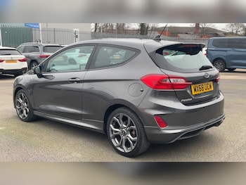 Used Ford Fiesta 2018 for sale - 77810870: Photo