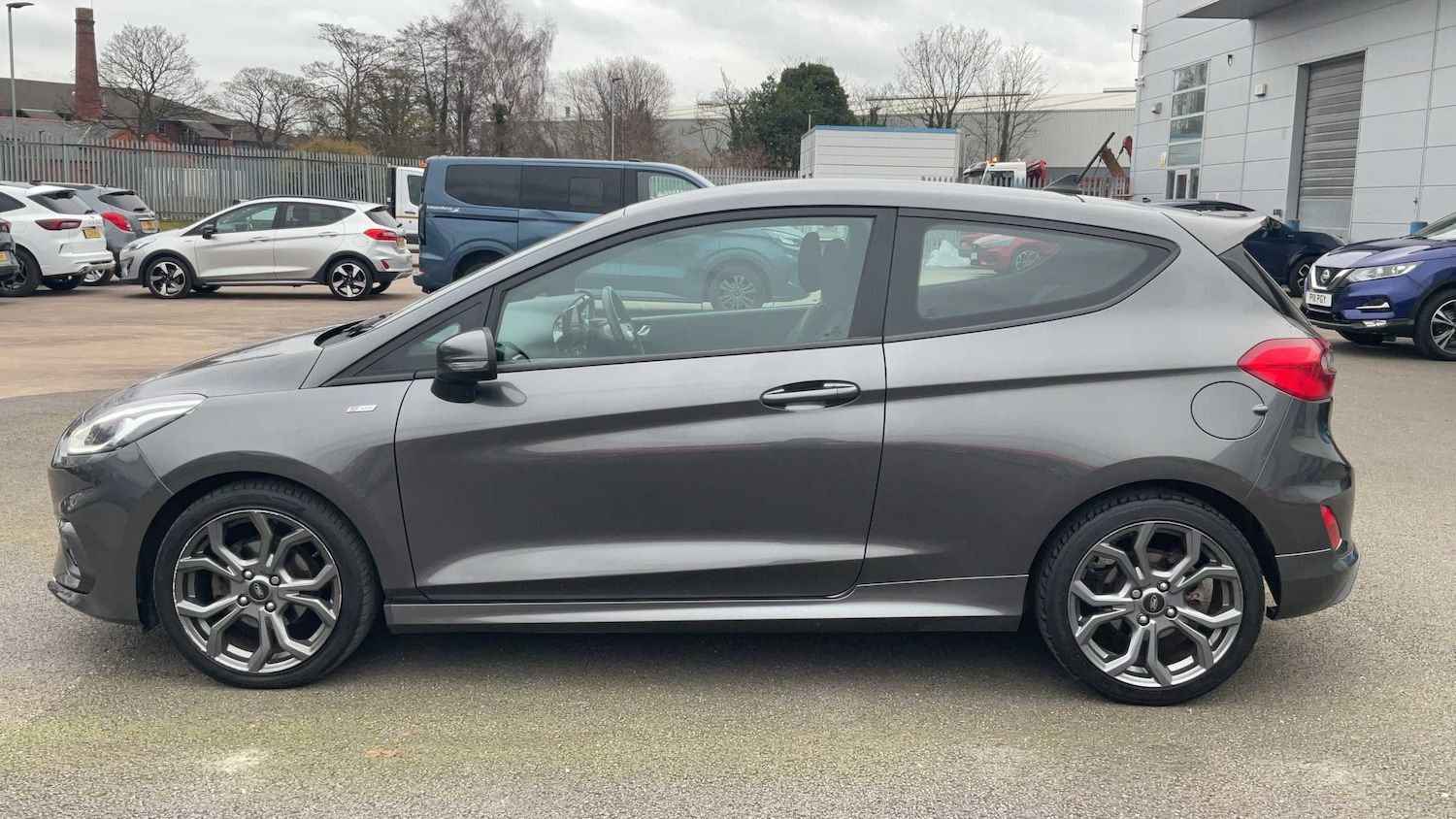Used Ford Fiesta 2018 for sale - 77810870: Photo 3
