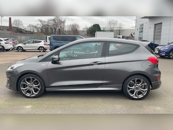 Used Ford Fiesta 2018 for sale - 77810870: Photo