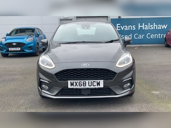 Used Ford Fiesta 2018 for sale - 77810870: Photo