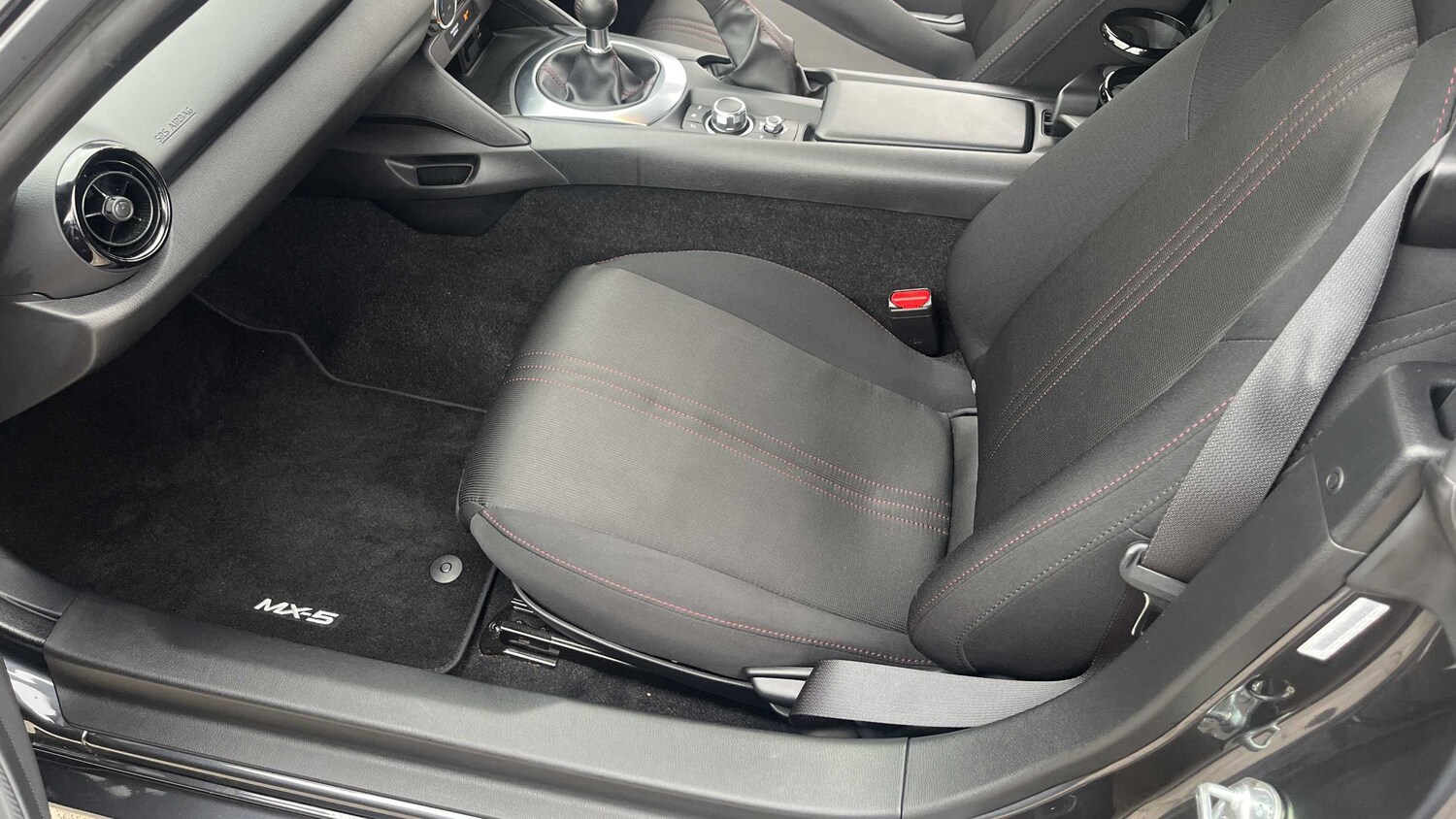 Used Mazda MX-5 2015 for sale - 76252192: Photo 15