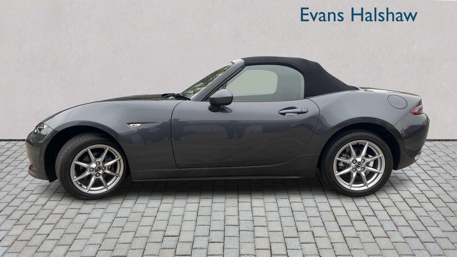 Used Mazda MX-5 2015 for sale - 76252192: Photo 4