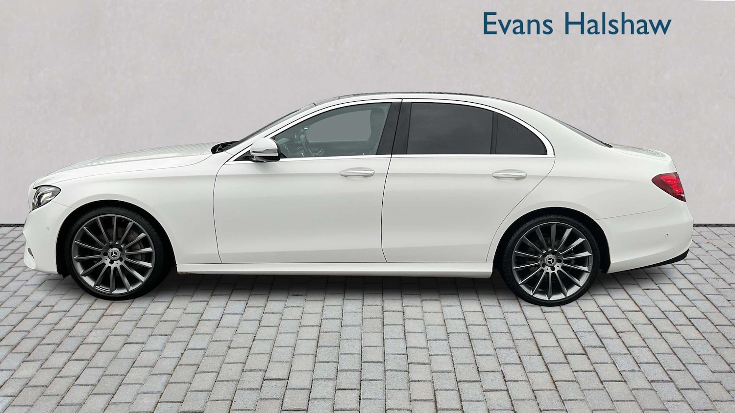 Used Mercedes-Benz E Class 2019 for sale - 76774214: Photo 4