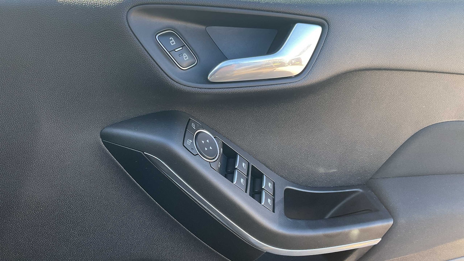 Used Ford Fiesta 2020 for sale - 75931038: Photo 28