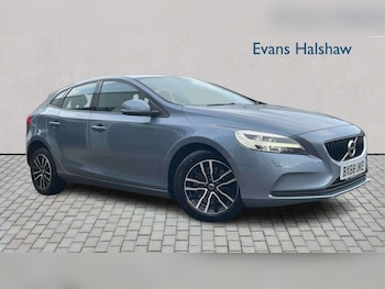 Used Volvo V40 2018 for sale - 78881283: Photo
