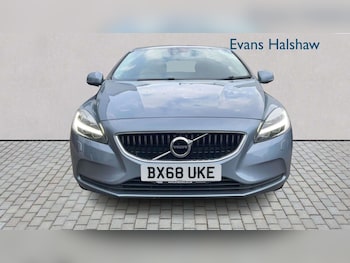 Used Volvo V40 2018 for sale - 78881283: Photo