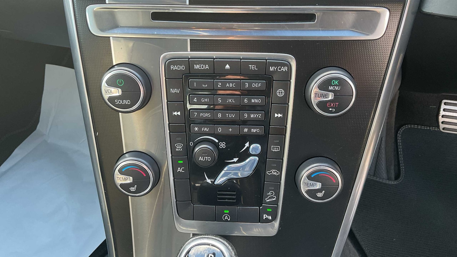 Used Volvo XC60 2017 for sale - 76242363: Photo 16